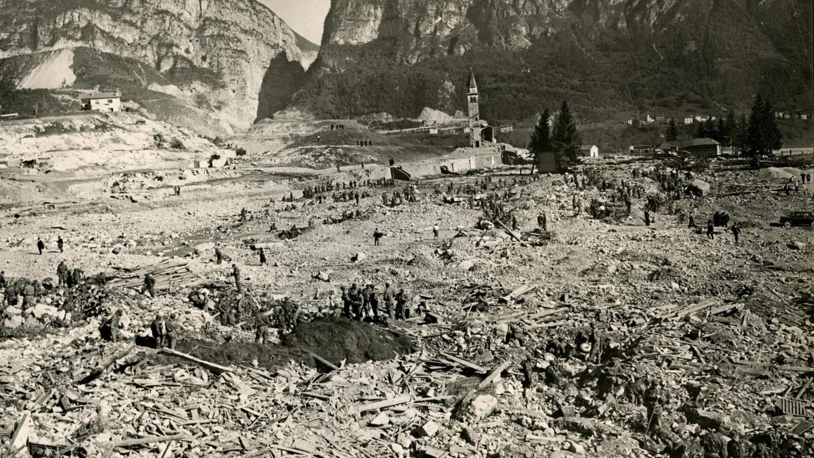 Vajont 9 ottobre '63 backdrop